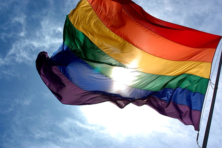 Ý nghĩa lá cờ 6 màu - biểu tượng của cộng đồng LGBT